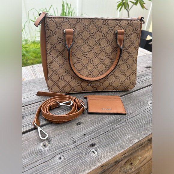 Nine West Kameron satchel with cardholder and Crossbody strap. NWOT - Picture 1 of 8